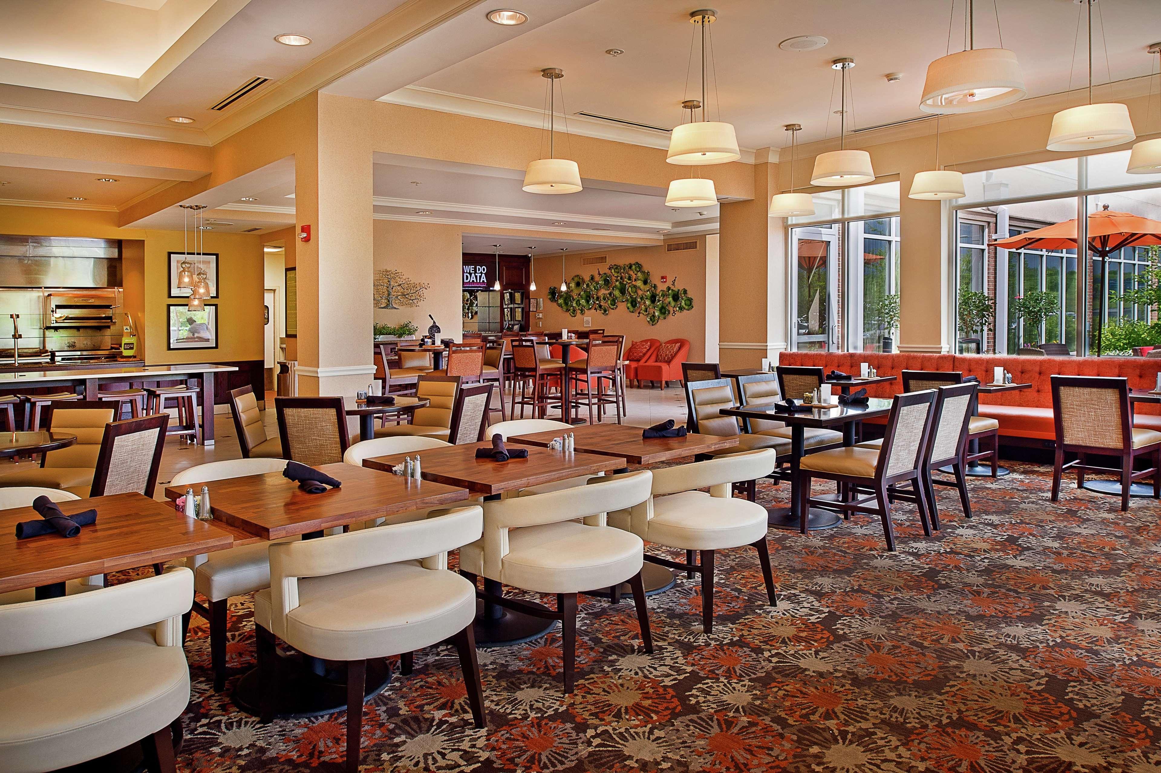 Hilton Garden St. Louis Airport