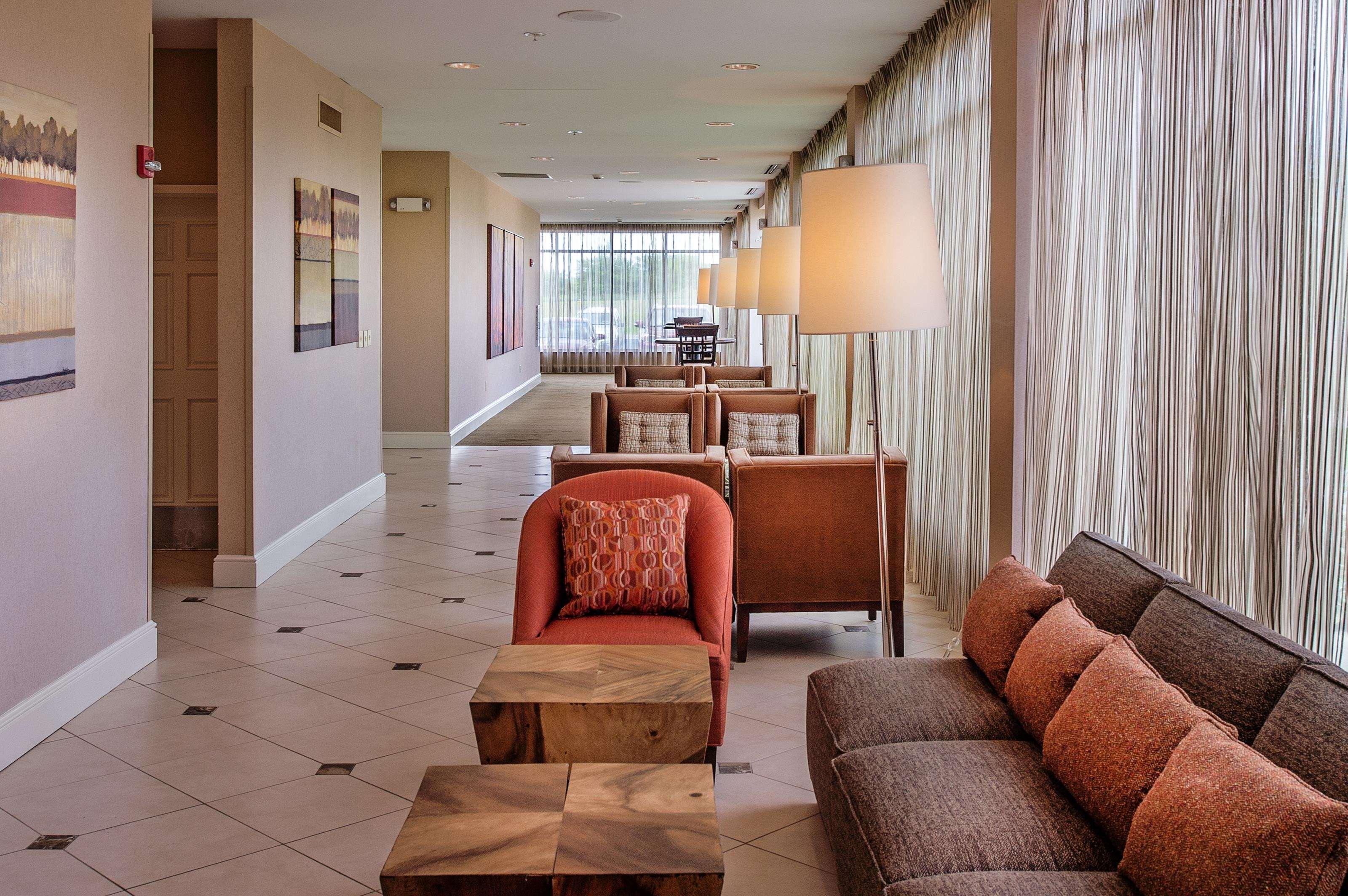 Hilton Garden St. Louis Airport Hotel 3*