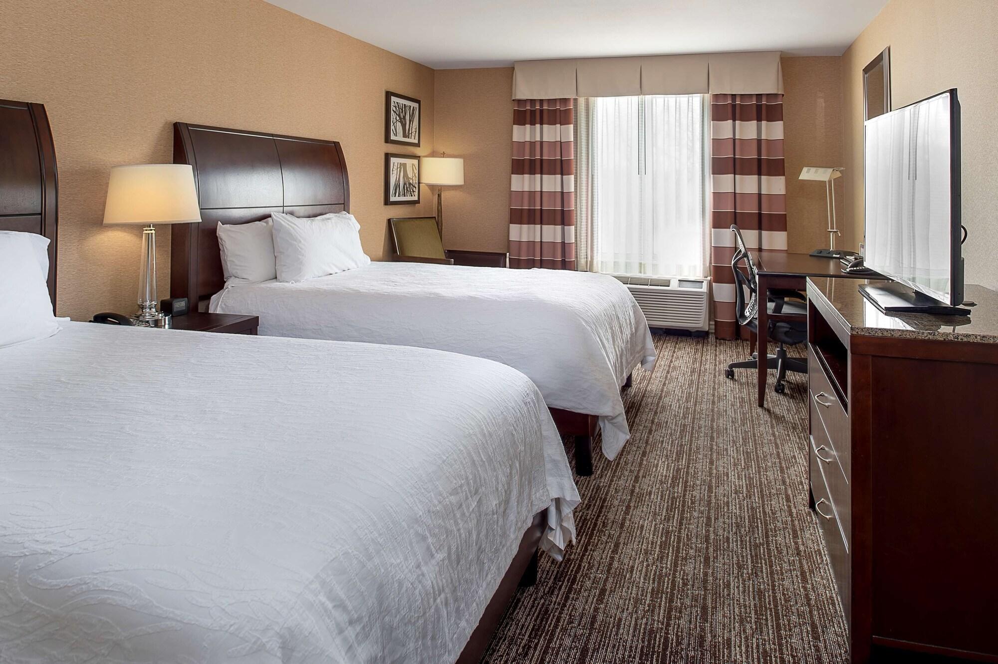 Hilton Garden St. Louis Airport Berkeley