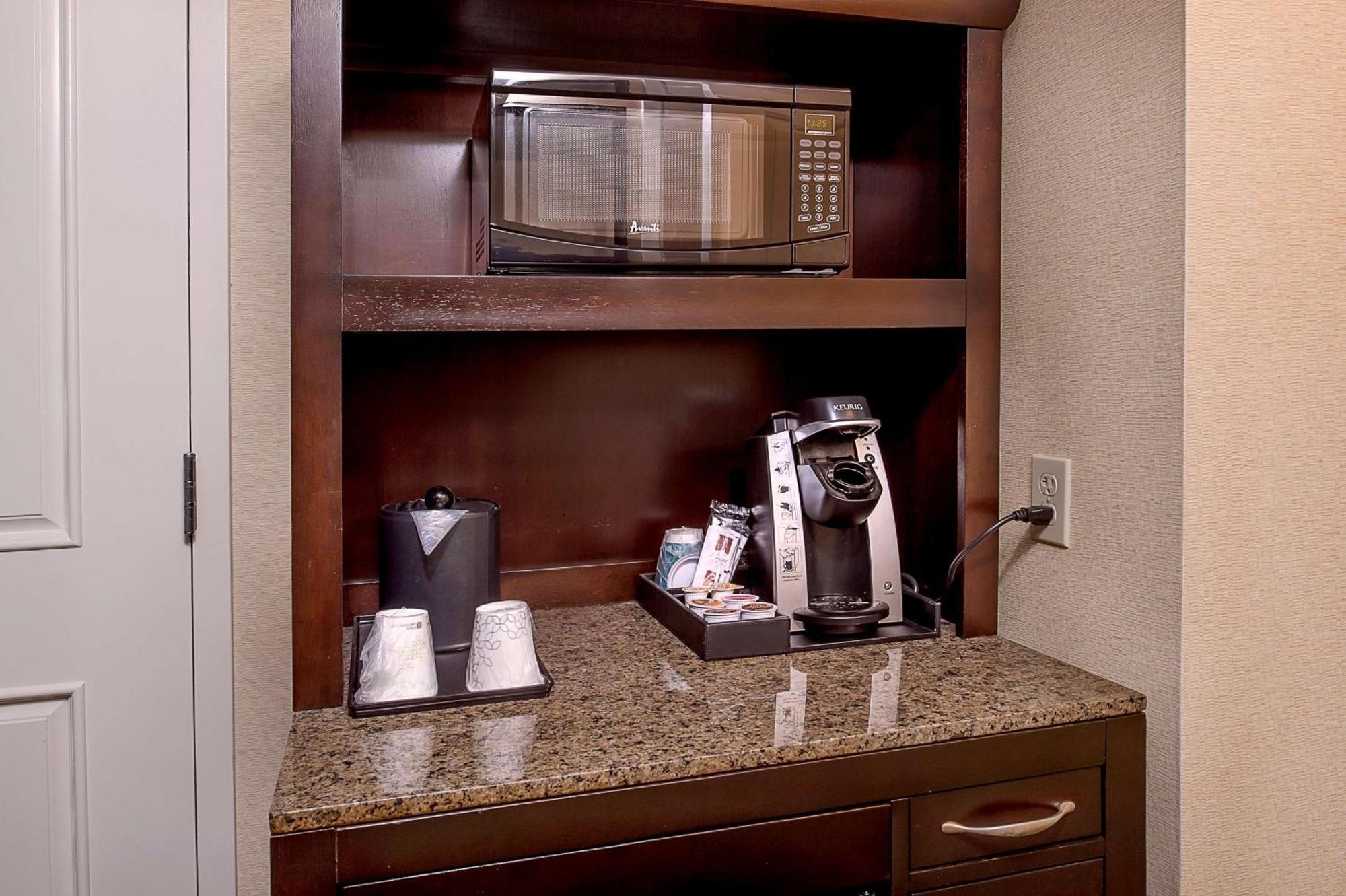 Hotel Hilton Garden St. Louis Airport Berkeley