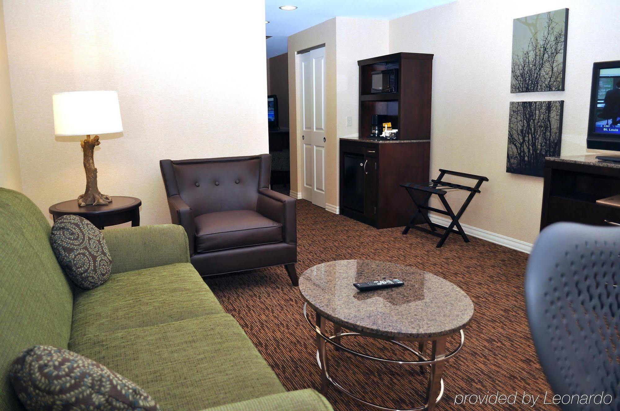Hilton Garden St. Louis Airport Hotel