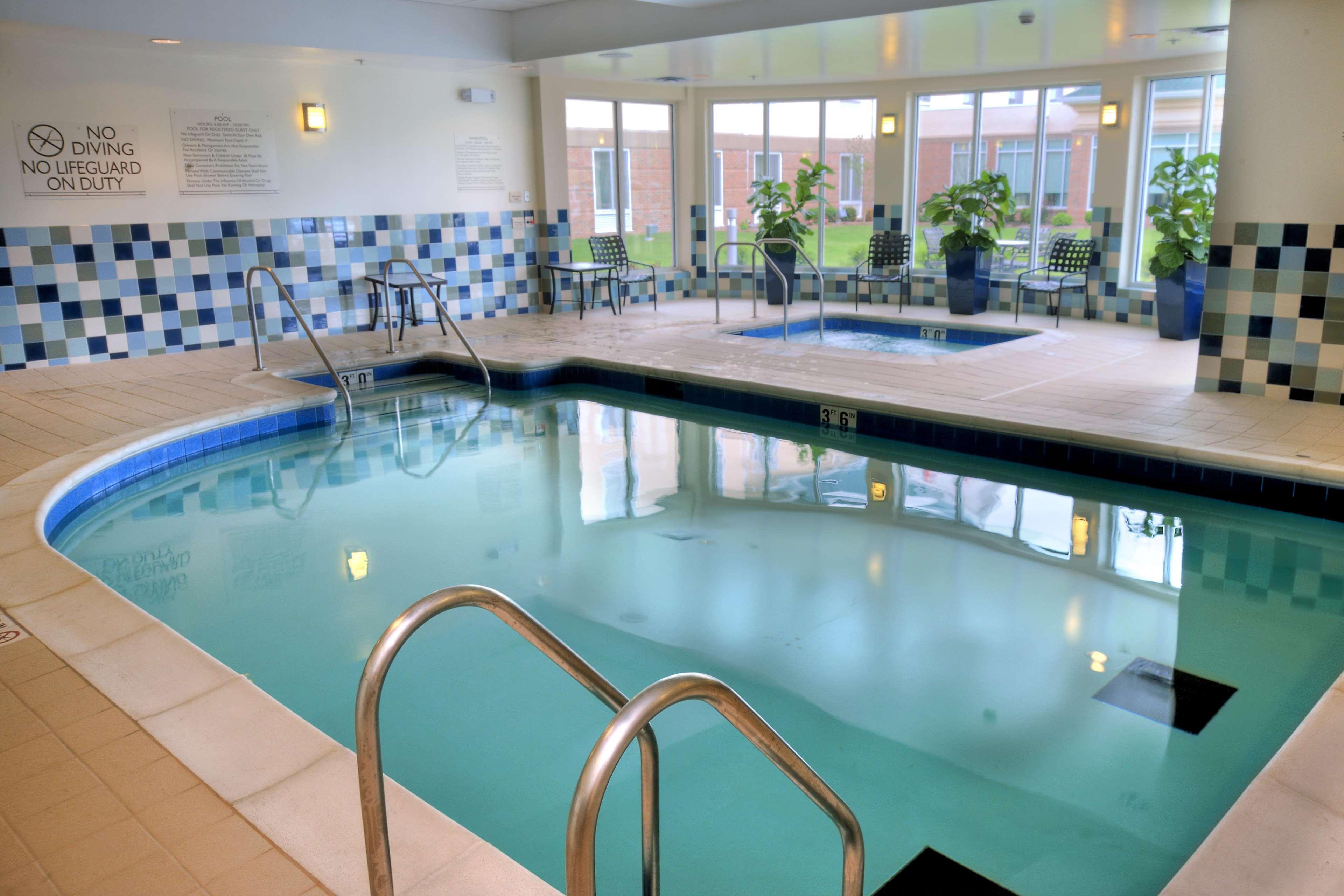 Hilton Garden St. Louis Airport