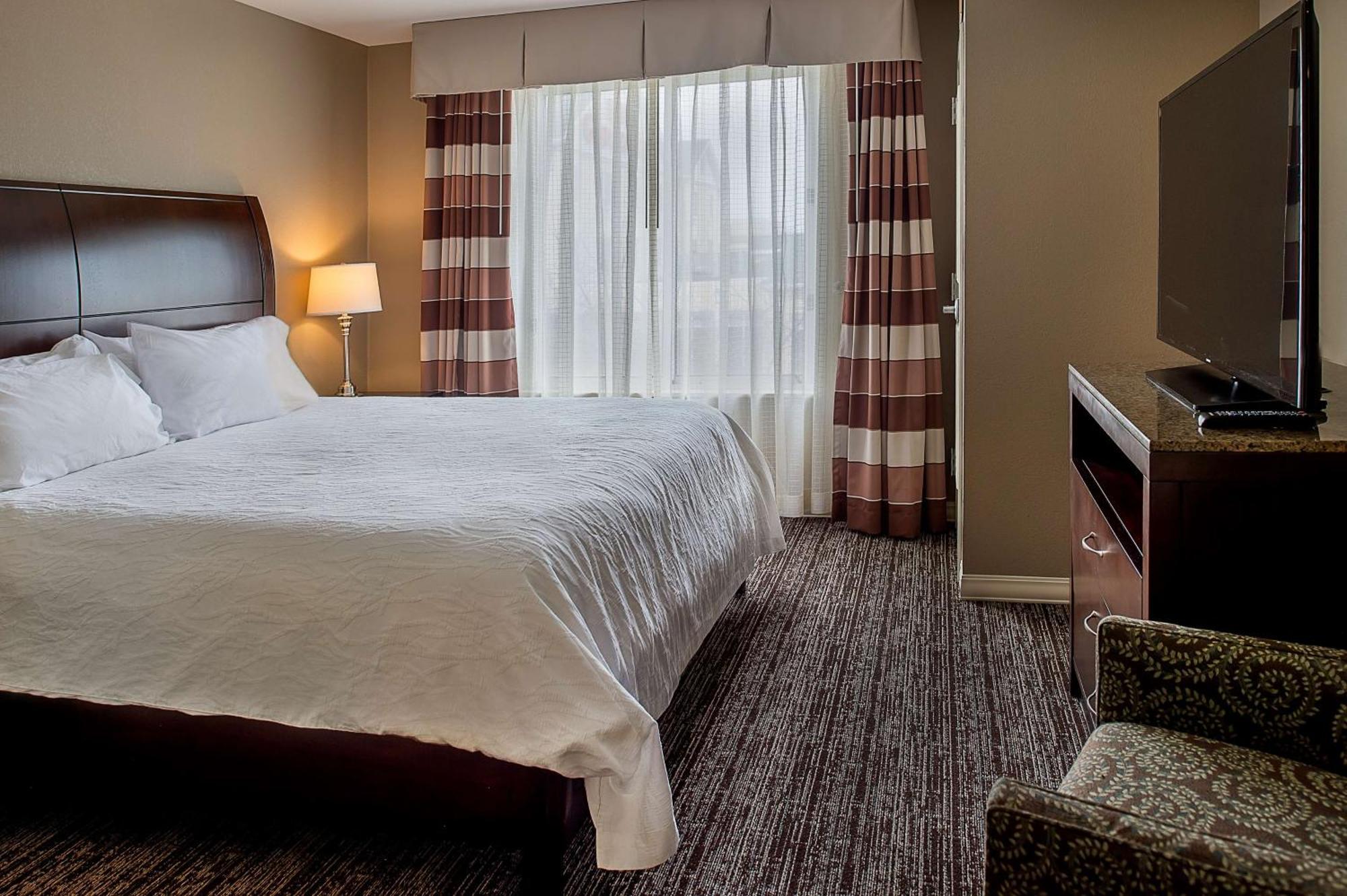 Hotel Hilton Garden St. Louis Airport Berkeley