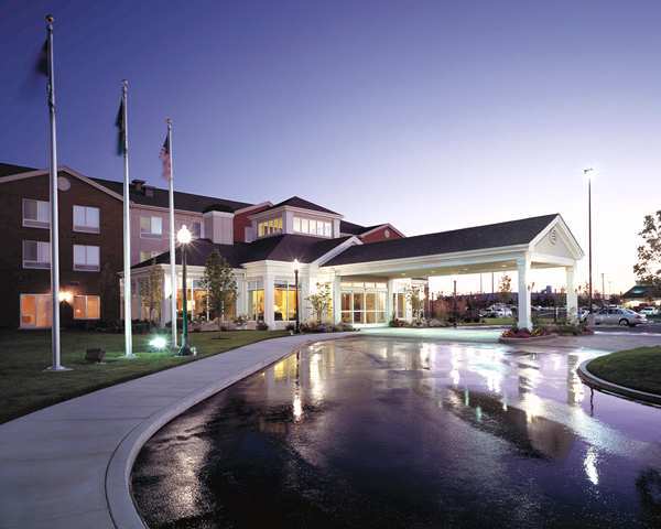Hilton Garden St. Louis Airport 3*